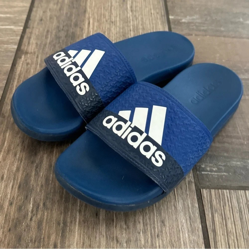 Adidas kids slide sandals size 3